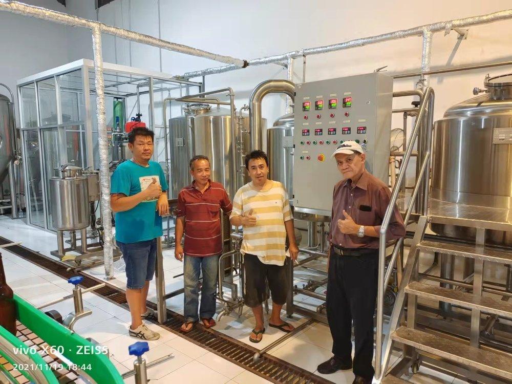 Cahaya Bintang Laut in Indonesia-1000L brewery equipment by Tiantai